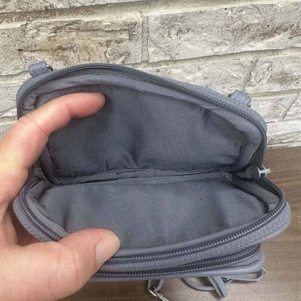 Vera Bradley 3-in-1 Crossbody Wallet Solid Gray Quilted microfiber 6 x 4.5 EUC
